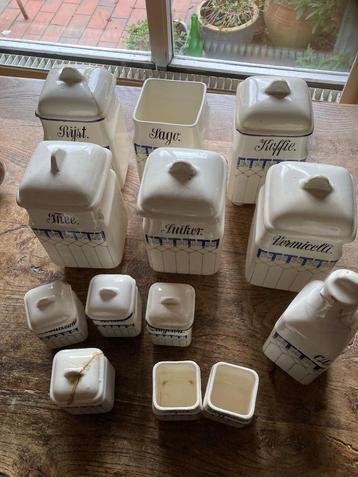 Vintage voorraadpotten jaren 20–30, stijl Art Deco beschikbaar voor biedingen