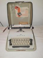 Typemachine Adler Gabriele 20 van Grundig in draagkoffer, Gebruikt, Ophalen of Verzenden