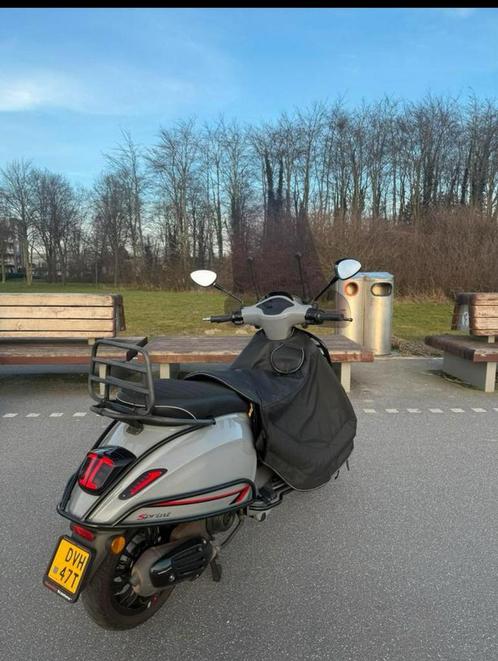 Vespa sprint 80cc ( nardo grey), Fietsen en Brommers, Scooters | Vespa, Nieuw, Benzine, Ophalen of Verzenden
