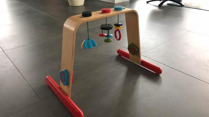 Babygym Leka (IKEA) van hout, Kinderen en Baby's, Speelgoed | Babyspeelgoed, Zo goed als nieuw, Babygym, Ophalen