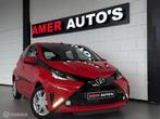 Toyota Aygo 1.0 VVT-i x-play/Camera/Grote scherm/2e eign.TOP, Gebruikt, Zwart, 4 stoelen, Leder en Stof