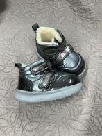 Maat 19 snowboots meisjes zilver, Meisje, Laarsjes, Ophalen of Verzenden, Zo goed als nieuw