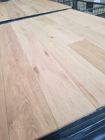 TOPAANBIEDING! EIKEN HOUTEN VLOER, KANT EN KLAAR! € 25,- PM2 beschikbaar voor biedingen