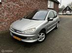 Peugeot 206 1.4 Gentry, Voorwielaandrijving, 4 cilinders, Met garantie (alle), Origineel Nederlands