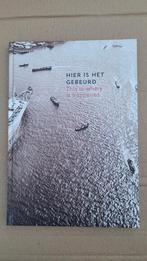 Hier is het gebeurd - Rotterdamse haven fotografie, Ophalen of Verzenden, Zo goed als nieuw, Fotografie algemeen