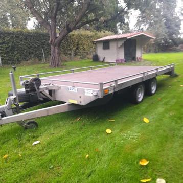 autotransporter beschikbaar voor biedingen