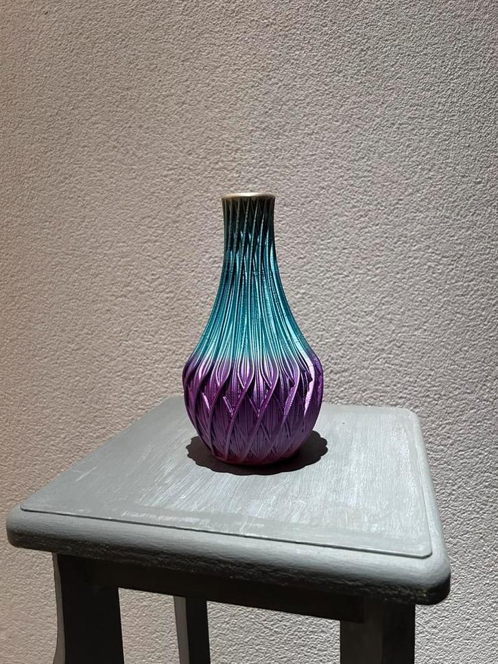 Prachtige 3d geprinte vaas , 20 cm hoog, Huis en Inrichting, Woonaccessoires | Vazen, Nieuw, Overige kleuren, Minder dan 50 cm