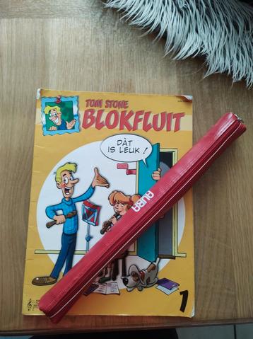Blokfluit met hoes en Tom stone deel 1 beschikbaar voor biedingen