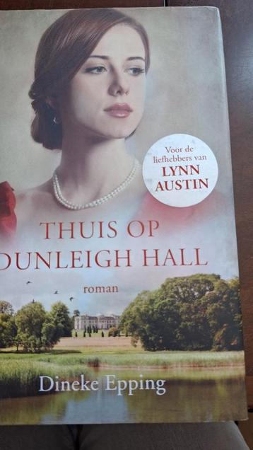 Dineke Epping - Thuis op Dunleigh Hall beschikbaar voor biedingen
