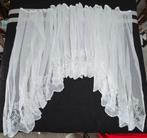 Vintage witte vitrage met kanten bloemen B720 cm 2x, Ophalen of Verzenden, Zo goed als nieuw, Wit