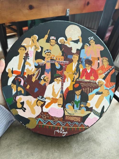 Kleurrijk beschilderd trommel met muzikanten / traditioneel, Antiek en Kunst, Antiek | Woonaccessoires, Ophalen of Verzenden