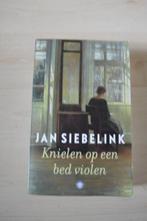 Jan Siebelink "Knielen op een bed violen" gesigneerd, Ophalen of Verzenden, Gelezen, Jan Siebelink, Nederland