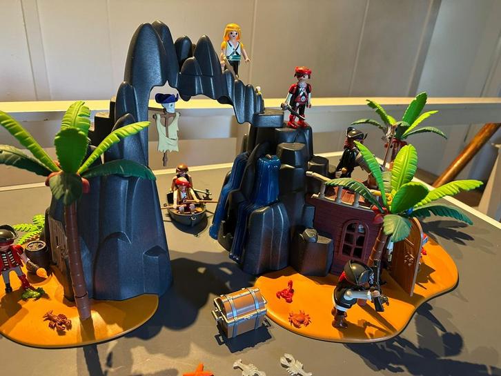 Playmobil Piraten Eiland met 7 poppetjes, Kinderen en Baby's, Speelgoed | Playmobil, Gebruikt, Complete set, Ophalen