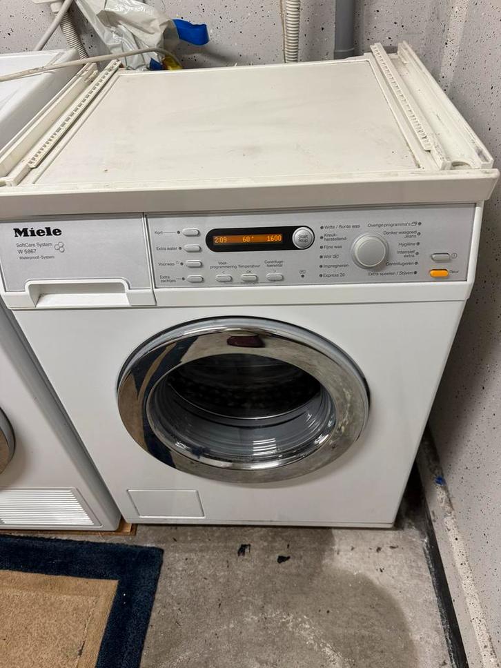 Miele W 5867 softcare Wasmachine honingraat trommel, Witgoed en Apparatuur, Wasmachines, Gebruikt, Voorlader, 6 tot 8 kg, 85 tot 90 cm