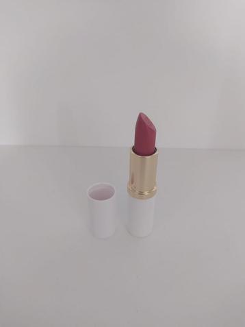 Nieuw Estee Lauder Pure Colour Lipstick nr 420  beschikbaar voor biedingen