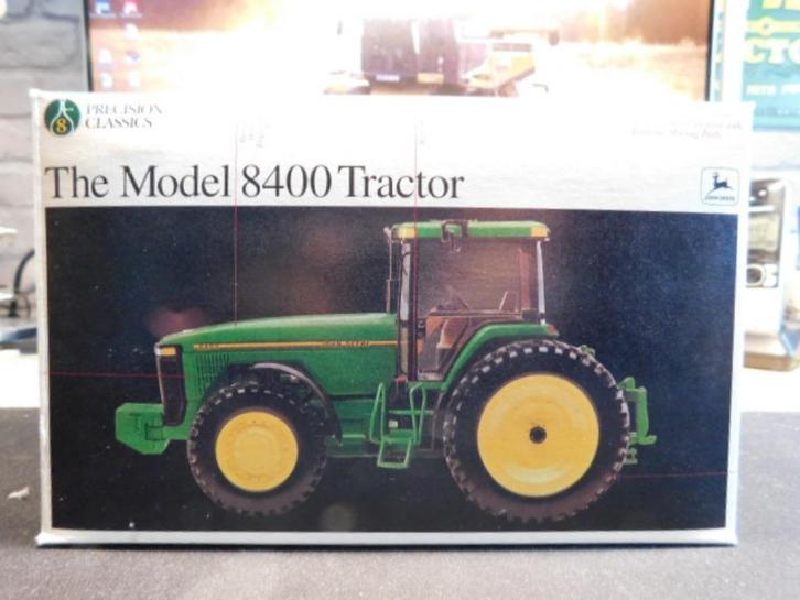 1/32 Ertl Precision Classics #8 John Deere 8400, 1e Versie, Hobby en Vrije tijd, Modelauto's | 1:32, Nieuw, Tractor of Landbouw