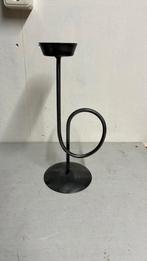 Kandelaar met een Lusvormige steel, Ophalen of Verzenden, Metaal, 25 tot 50 cm