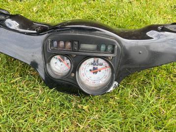 Vespa s/lx stuurkappen beschikbaar voor biedingen