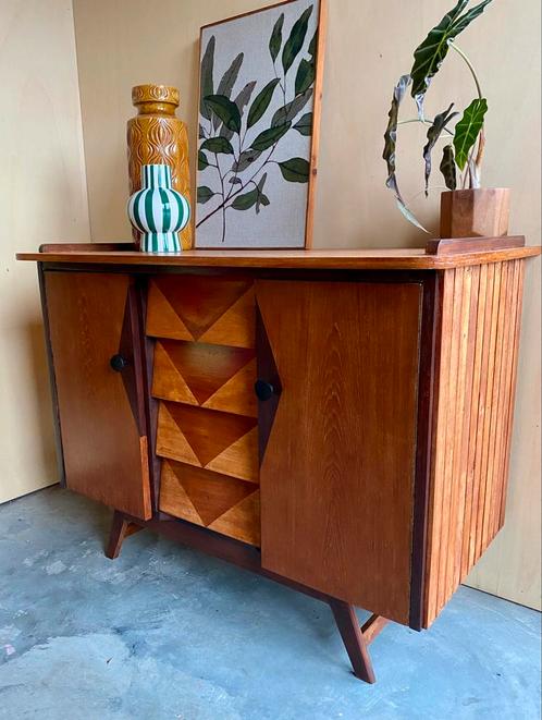 Vintage midcentury dressoir, commode, kast, Huis en Inrichting, Kasten | Dressoirs, Zo goed als nieuw, 50 tot 100 cm, 50 tot 75 cm