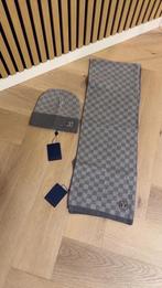 Louis vuttion sjaal en muts, Kleding | Heren, Mutsen, Sjaals en Handschoenen, Ophalen, Zo goed als nieuw, Overige maten, Muts