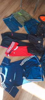 Sportkleding voetbaltenues maat 134, Kinderen en Baby's, Kinderkleding | Maat 134, Ophalen of Verzenden, Zo goed als nieuw, Jongen of Meisje