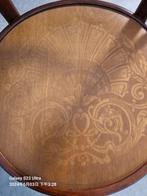 Oude  Cafe Stoelen, Ophalen, Hout