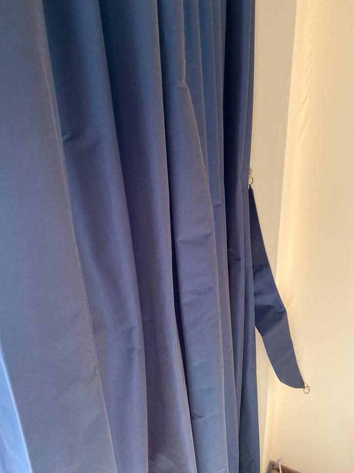 2x Donkerblauwe Verduisterende Gordijnen - 238x160cm, Huis en Inrichting, Stoffering | Gordijnen en Lamellen, Zo goed als nieuw