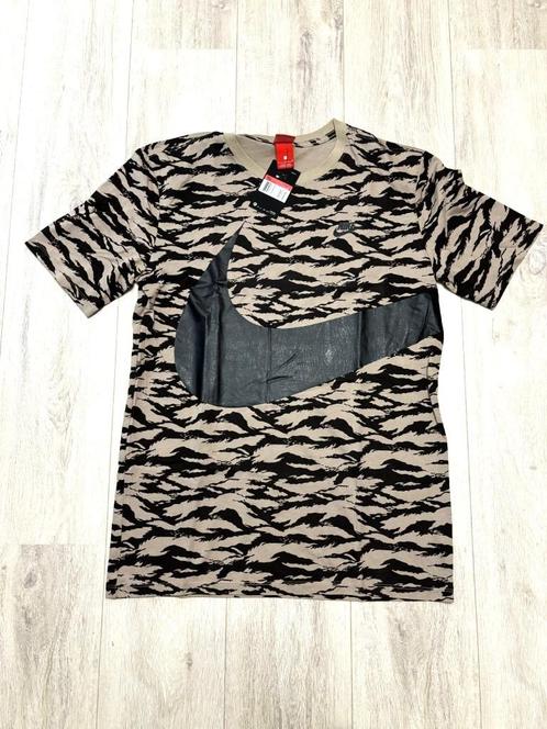 Nike tiger camo tshirt size large, Kleding | Heren, T-shirts, Nieuw, Maat 52/54 (L), Ophalen of Verzenden