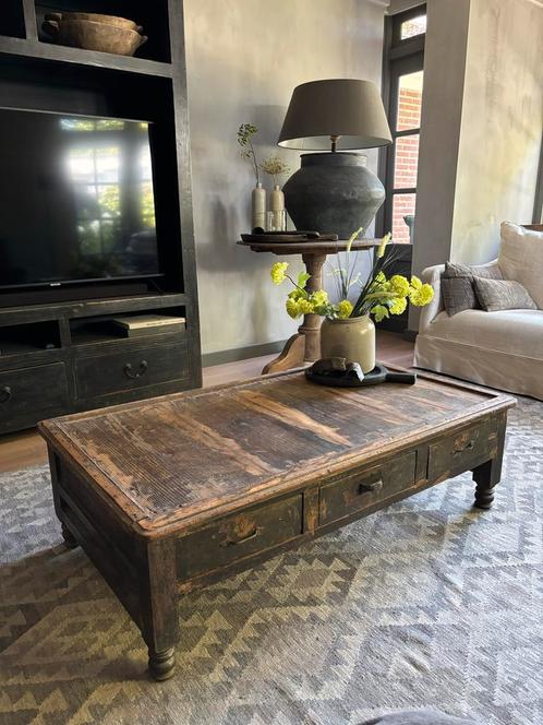 Antieke doorleefde stijlvolle salontafel tafel met 3 lades, Antiek en Kunst, Antiek | Meubels | Tafels, Ophalen