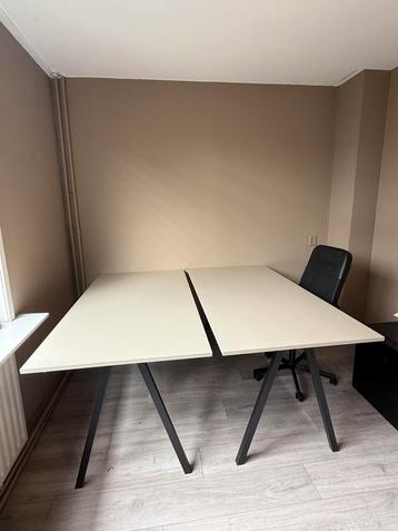 2x ikea trotten bureau’s en bureau stoel