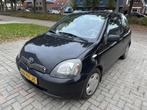 Toyota Yaris 1.3-16V VVT-i Sol Airco (bj 2002), Voorwielaandrijving, 1299 cc, Gebruikt, Zwart