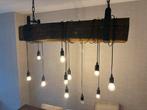 Industriële hanglamp met houten balk, Huis en Inrichting, Lampen | Hanglampen, Ophalen, Gebruikt, Hout, Minder dan 50 cm