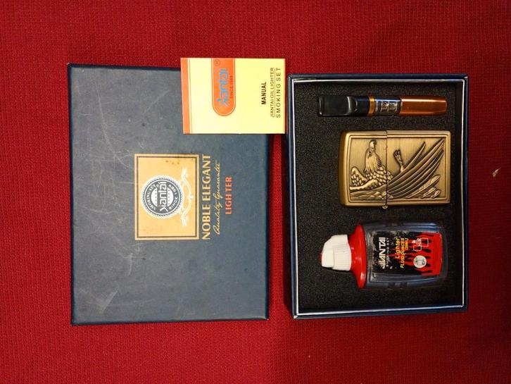 Jiantai Aansteker Set - Nieuwstaat, Verzamelen, Rookartikelen, Aanstekers en Luciferdoosjes, Gebruikt, Ophalen of Verzenden