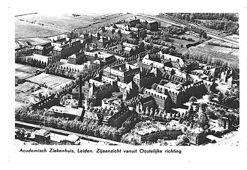 902885	Leiden	Academisch Ziekenhuis	1957	Gelopen met postzeg, Verzamelen, Ansichtkaarten | Nederland, Gelopen, Zuid-Holland, 1940 tot 1960