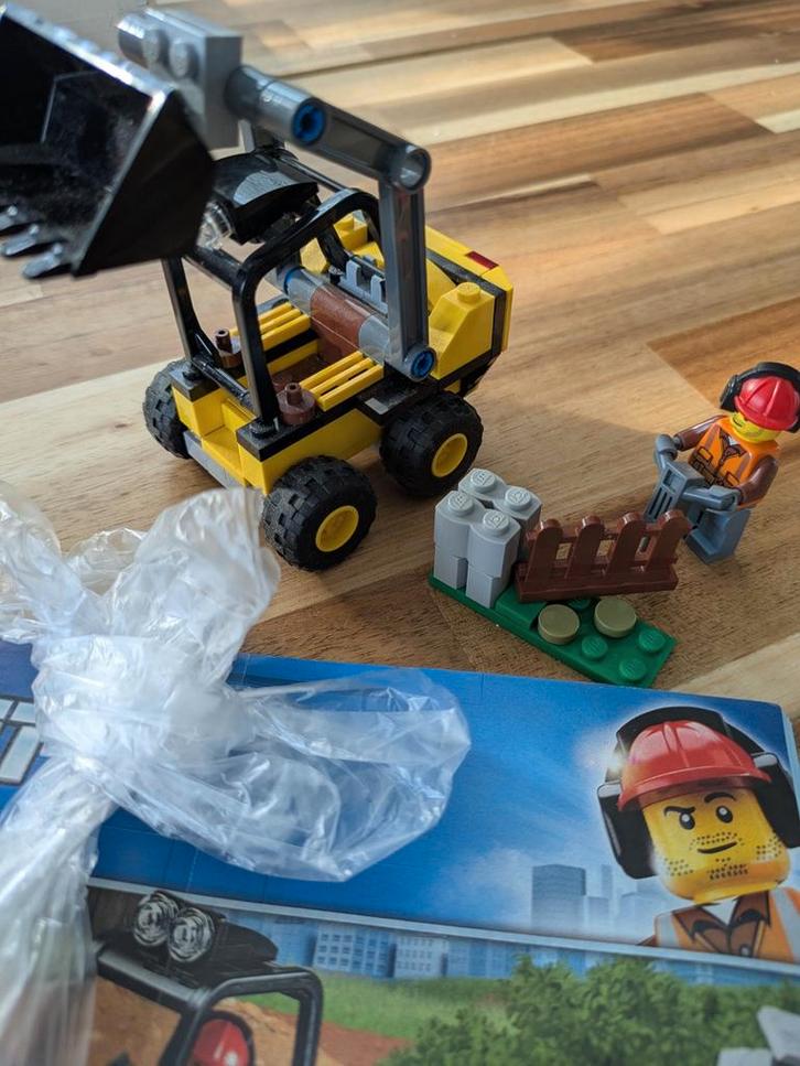 LEGO City 60219 Bulldozer - Complete Set met Boekje, Kinderen en Baby's, Speelgoed | Duplo en Lego, Zo goed als nieuw, Lego, Complete set