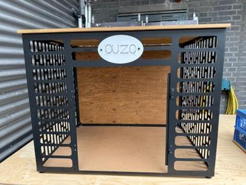 Bench voor middelgrote hond 89cm breed 70cm hoog 65cm diep beschikbaar voor biedingen