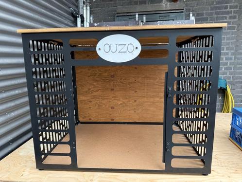 Bench voor middelgrote hond 89cm breed 70cm hoog 65cm diep, Dieren en Toebehoren, Hondenbenches, Zo goed als nieuw, Ophalen