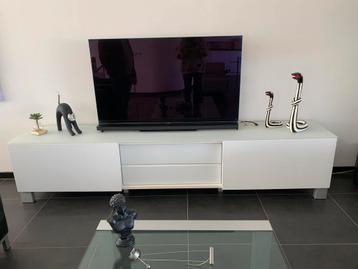 Witte TV-meubel beschikbaar voor biedingen