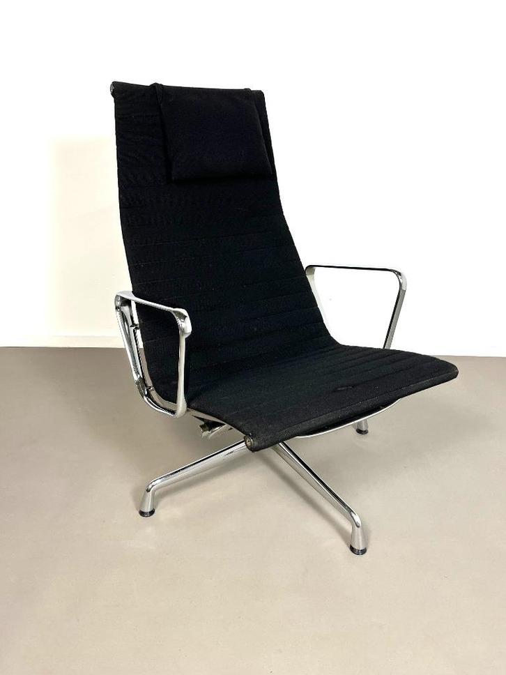 Vintage Eames EA124 aluminium lounge stoel, Vitra jaren 80, Huis en Inrichting, Fauteuils, Gebruikt, 50 tot 75 cm, 75 tot 100 cm