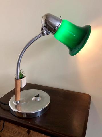 Zeldzame 1940 Adem vintage bureaulamp chroom Opaline glas. beschikbaar voor biedingen
