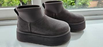 Ugg W classic mini dipper kleur thundercloud beschikbaar voor biedingen