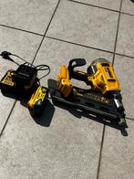 De Walt Constructietracker + lader en 2 accu’s, Ophalen, Nieuw