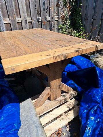 Robuuste houten tafel eettafel hout 