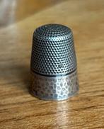 Zilveren Vingerhoed - Antiek, Ophalen of Verzenden, Zilver, Reliëf