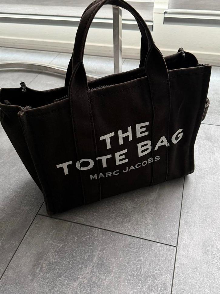 Marc Jacobs Tote Bag - Stijlvolle Shopper, Sieraden, Tassen en Uiterlijk, Tassen | Damestassen, Gebruikt, Shopper, Zwart, Verzenden