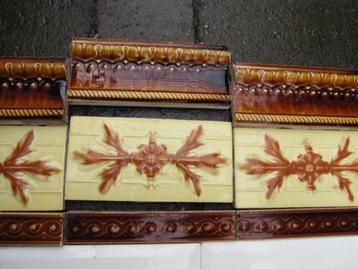 45 art nouveau tegels warmgeel met roodbruine afbeelding beschikbaar voor biedingen