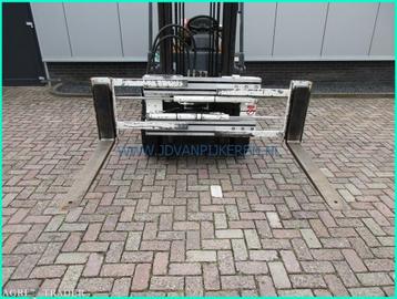 Roncari FEM2 vorkenspreider 182cm + sideshift beschikbaar voor biedingen