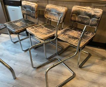 4 buisframe opknap stoelen  beschikbaar voor biedingen