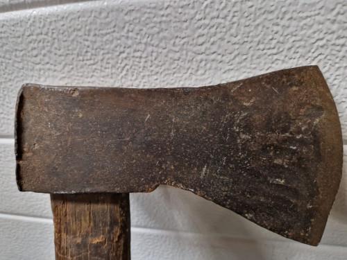 antieke bijl handgemaakt, Diversen, Rommelmarktspullen, Ophalen of Verzenden, 'T Olde Gre-j, Info@toldegrej.nl, Endepoelstraat 20f Didam