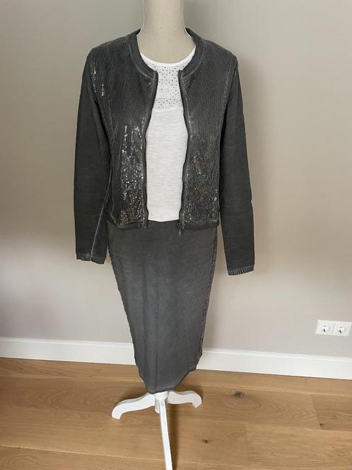 Setje rok en jasje Rozes of Avalon, Kleding | Dames, Jasjes, Kostuums en Pakken, Zo goed als nieuw, Kostuum of Pak, Maat 38/40 (M)